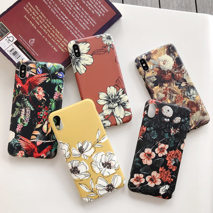 Retro flower phone case