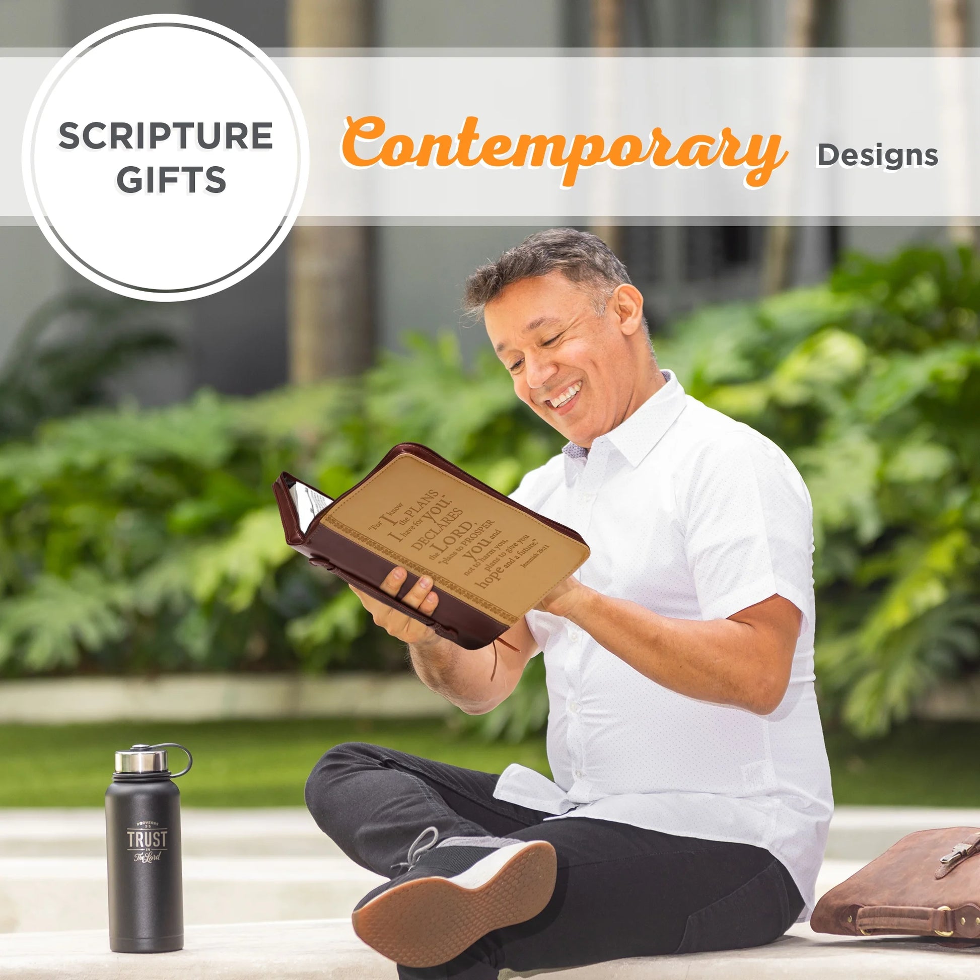 Christian Art Gifts Tan Faux Leather Bible Cover for Men and Women I Know the Plans - Jeremiah 29:11 Zippered Case for Bible or Book with Handle, Extra Large